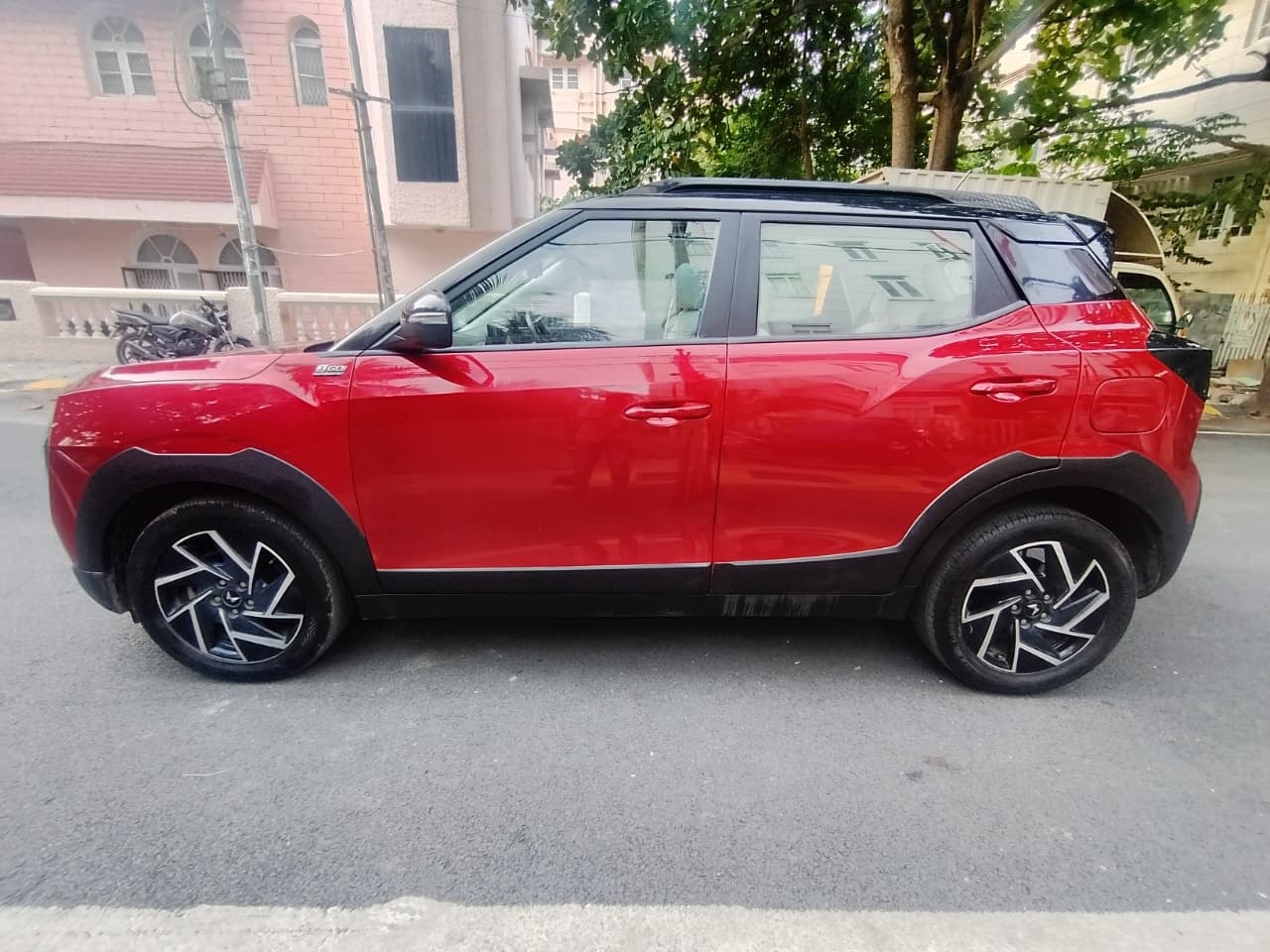 View 2024 Mahindra XUV 3XO AX7 1.2 TGDi AT Image 6 Used 2024 Mahindra XUV 3XO AX7 1.2 TGDi AT Image 6