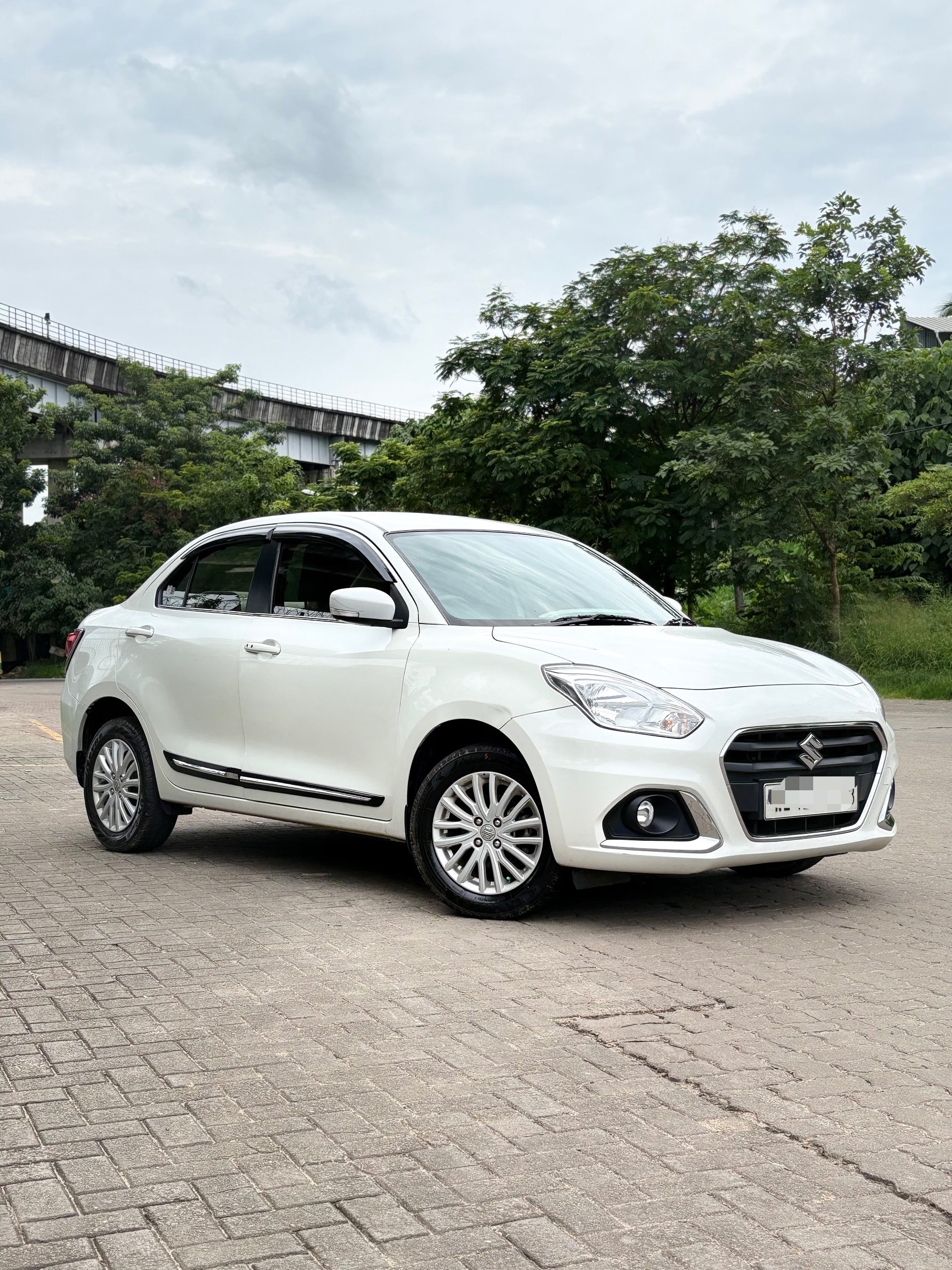 View 2023 Maruti Suzuki Dzire ZXI Image 1 Used 2023 Maruti Suzuki Dzire ZXI Image 1