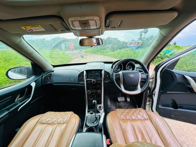 View Mahindra XUV500 Image 9 Used Mahindra XUV500 Image 9
