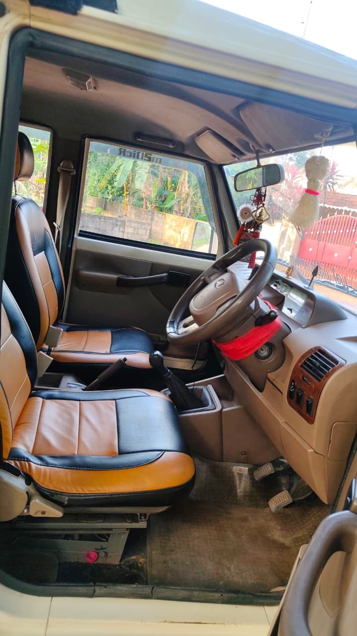 View 2014 Mahindra Bolero ZLX BS4 Image 13 Used 2014 Mahindra Bolero ZLX BS4 Image 13