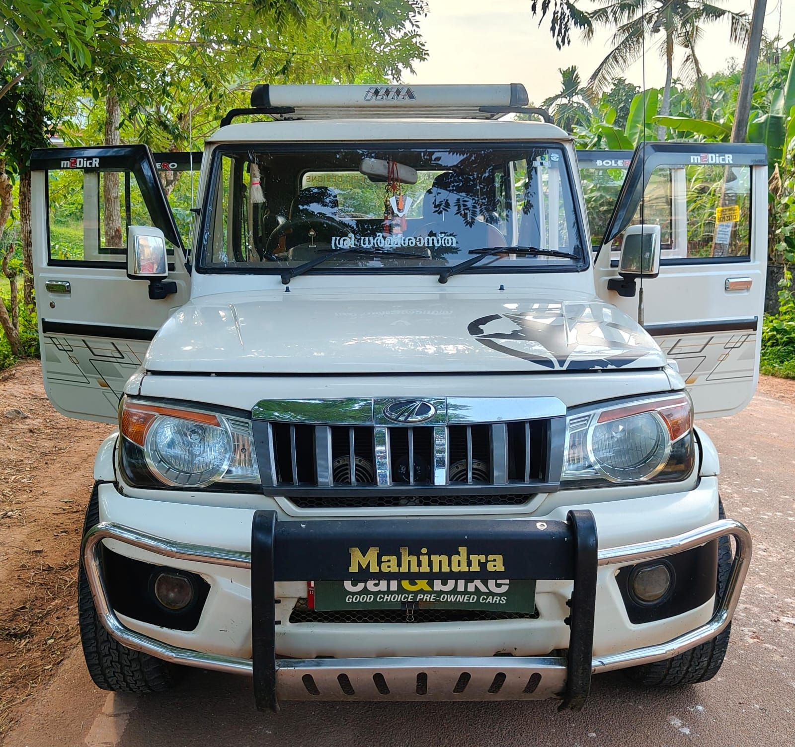 View 2014 Mahindra Bolero ZLX BS4 Image 2 Used 2014 Mahindra Bolero ZLX BS4 Image 2