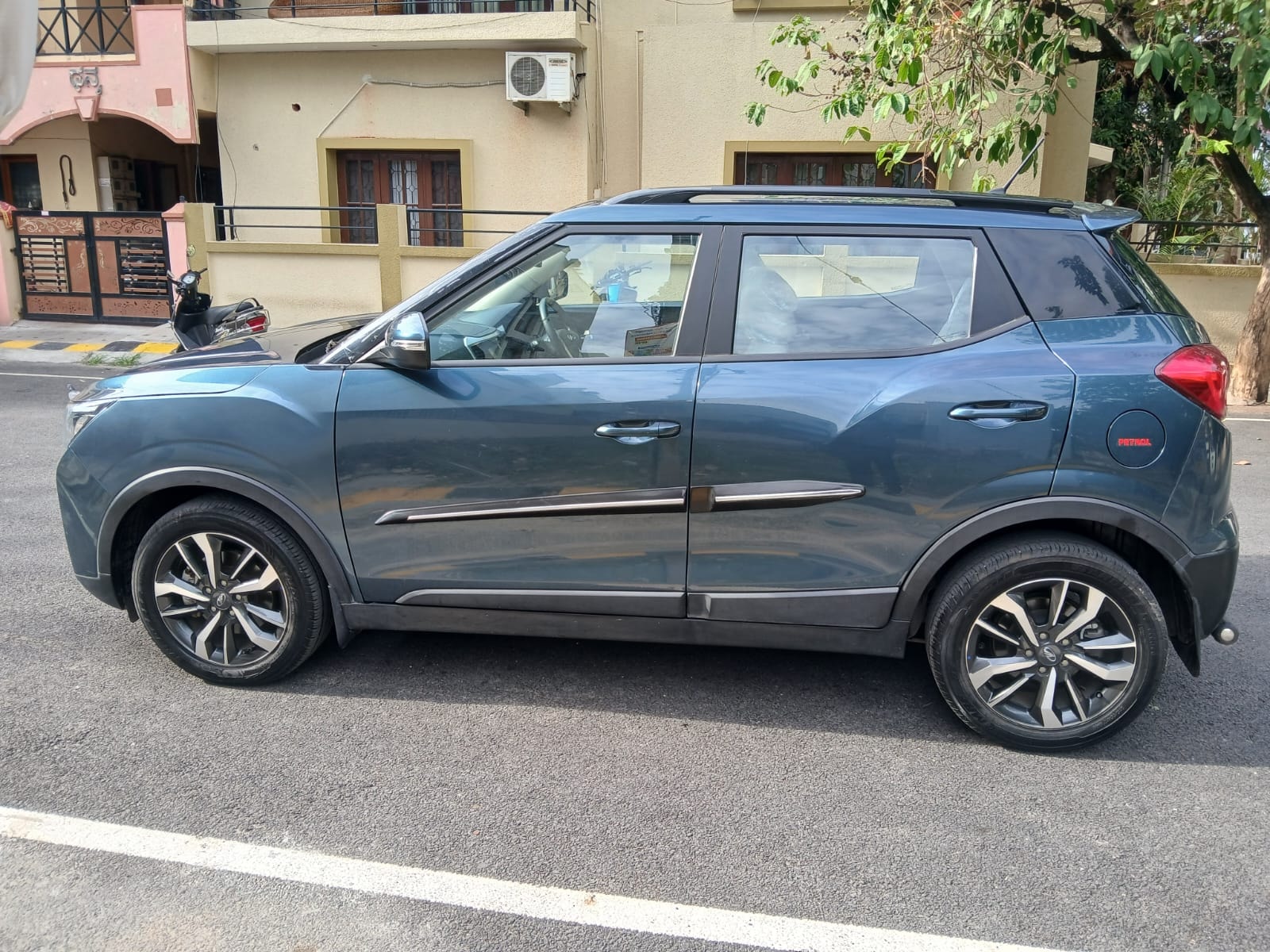 Used 2021 Mahindra XUV300 Used 2021 Mahindra XUV300