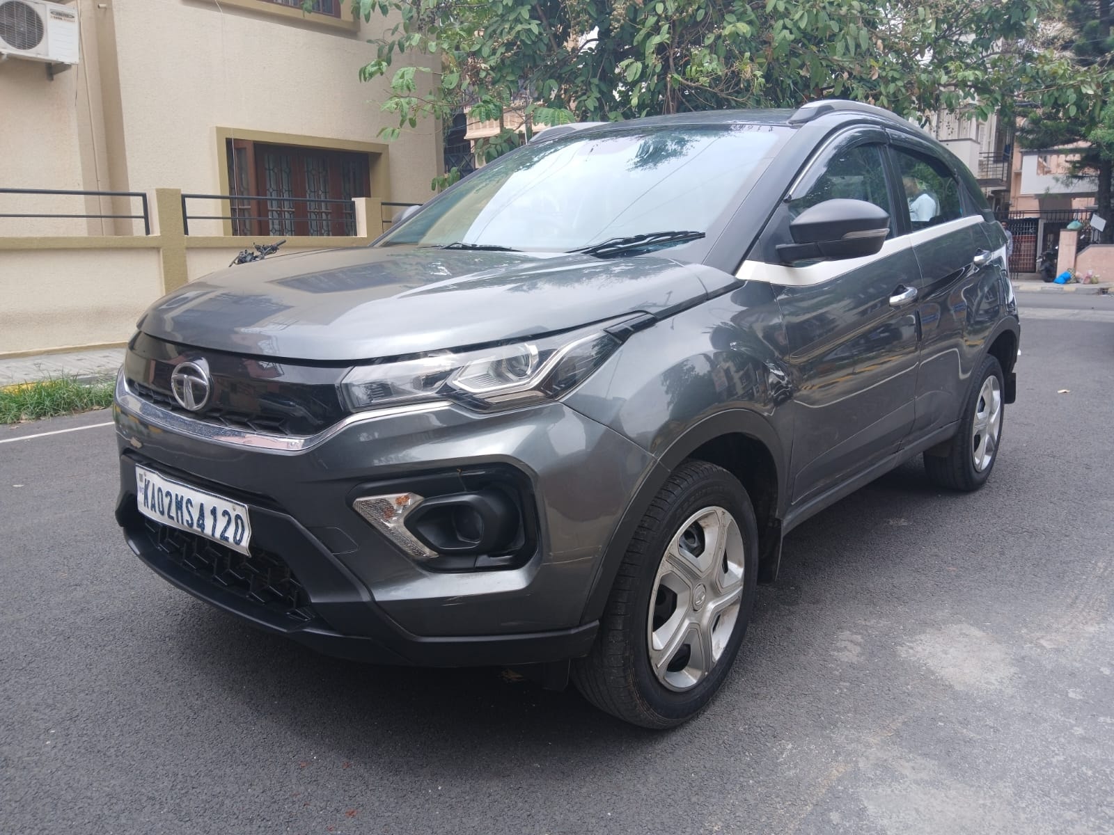 View 2022 Tata Nexon Revotron XM (S) Image 1 Used 2022 Tata Nexon Revotron XM (S) Image 1