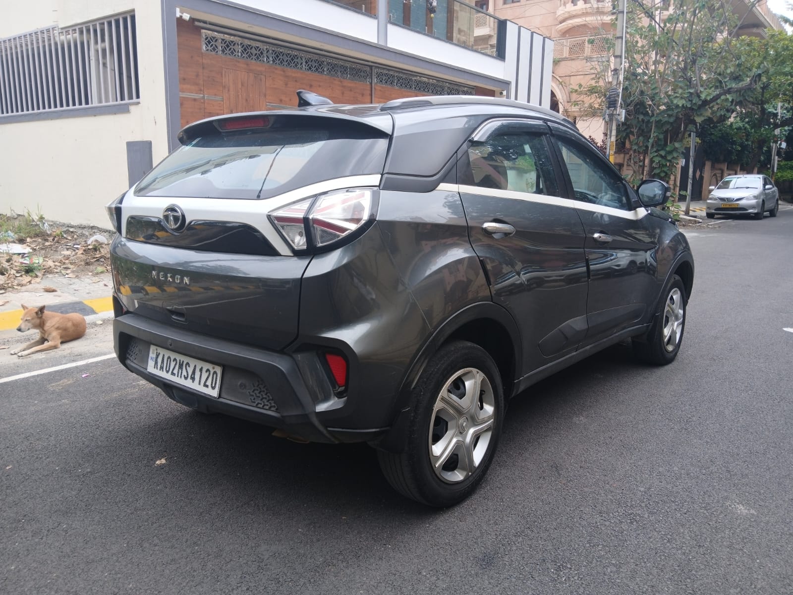 View 2022 Tata Nexon Revotron XM (S) Image 4 Used 2022 Tata Nexon Revotron XM (S) Image 4