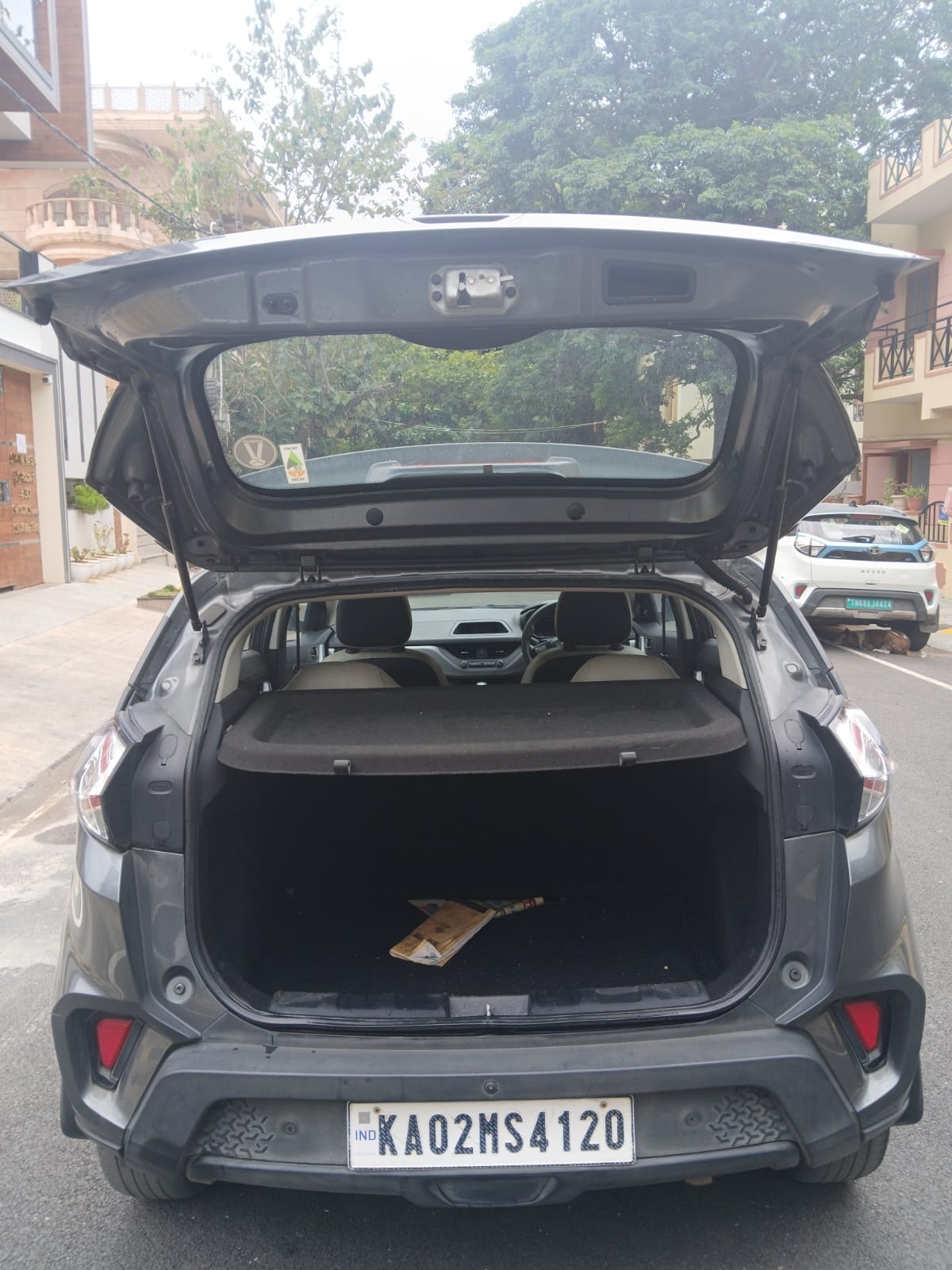 View 2022 Tata Nexon Revotron XM (S) Image 17 Used 2022 Tata Nexon Revotron XM (S) Image 17