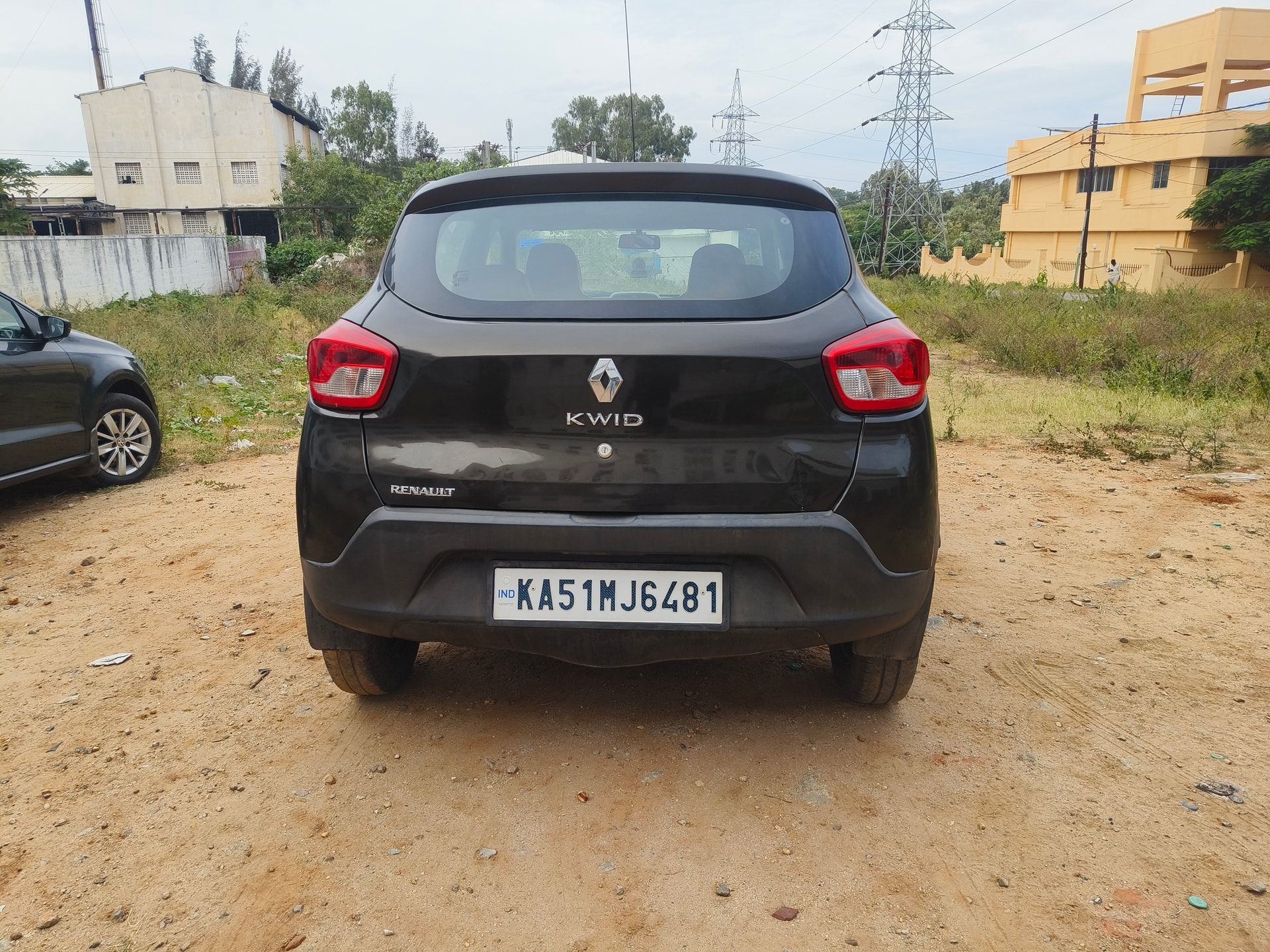 View 2016 Renault Kwid RXT 1.0 BS IV Image 4 Used 2016 Renault Kwid RXT 1.0 BS IV Image 4