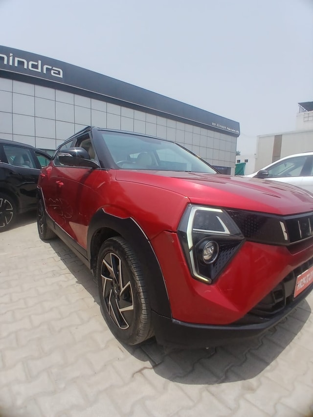 View Mahindra XUV 3XO Image 12 Used Mahindra XUV 3XO Image 12