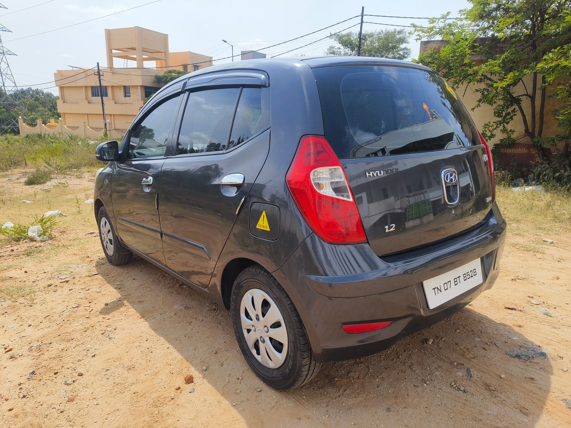 View 2013 Hyundai i10 1.2 Magna MT Image 10 Used 2013 Hyundai i10 1.2 Magna MT Image 10
