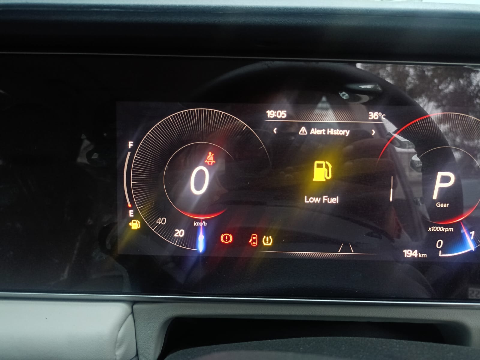 View 2024 Mahindra XUV700 AX 7 Luxury Pack Petrol 7 STR Blaze Editon AT Image 7 Used 2024 Mahindra XUV700 AX 7 Luxury Pack Petrol 7 STR Blaze Editon AT Image 7