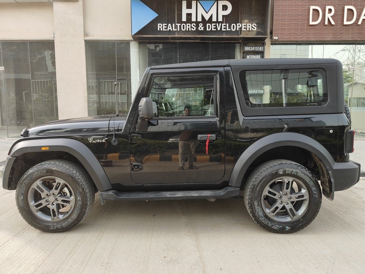 View 2025 Mahindra Thar LX Automatic 4 Seater Hard Top Diesel Image 4 Used 2025 Mahindra Thar LX Automatic 4 Seater Hard Top Diesel Image 4