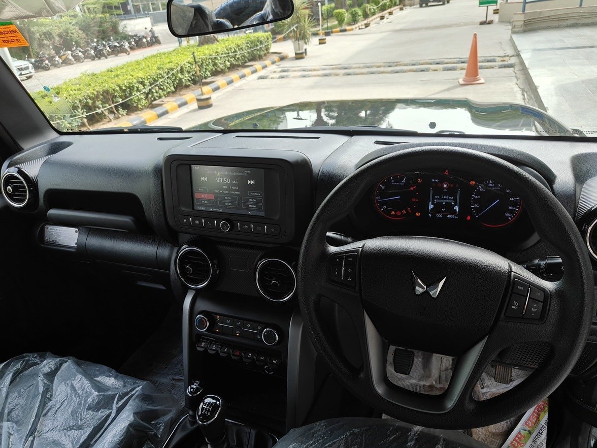 View 2025 Mahindra Thar LX Automatic 4 Seater Hard Top Diesel Image 9 Used 2025 Mahindra Thar LX Automatic 4 Seater Hard Top Diesel Image 9
