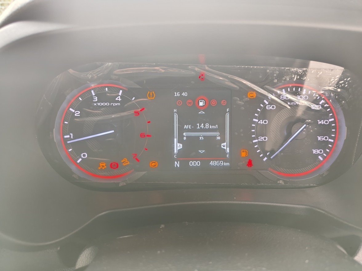 View 2025 Mahindra Thar LX Automatic 4 Seater Hard Top Diesel Image 10 Used 2025 Mahindra Thar LX Automatic 4 Seater Hard Top Diesel Image 10