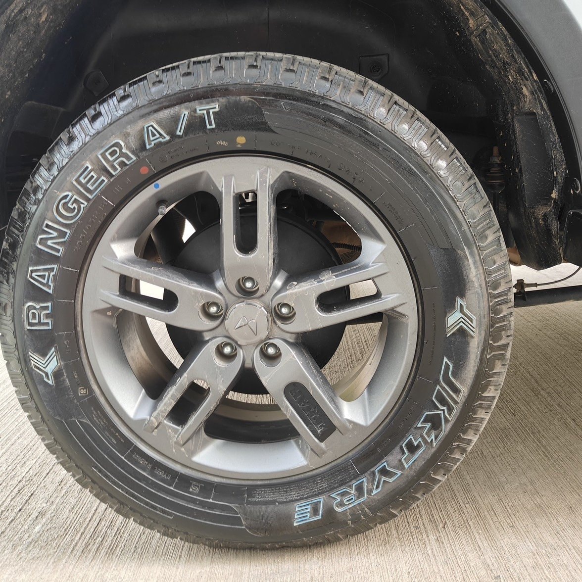 View 2025 Mahindra Thar LX Automatic 4 Seater Hard Top Diesel Image 16 Used 2025 Mahindra Thar LX Automatic 4 Seater Hard Top Diesel Image 16