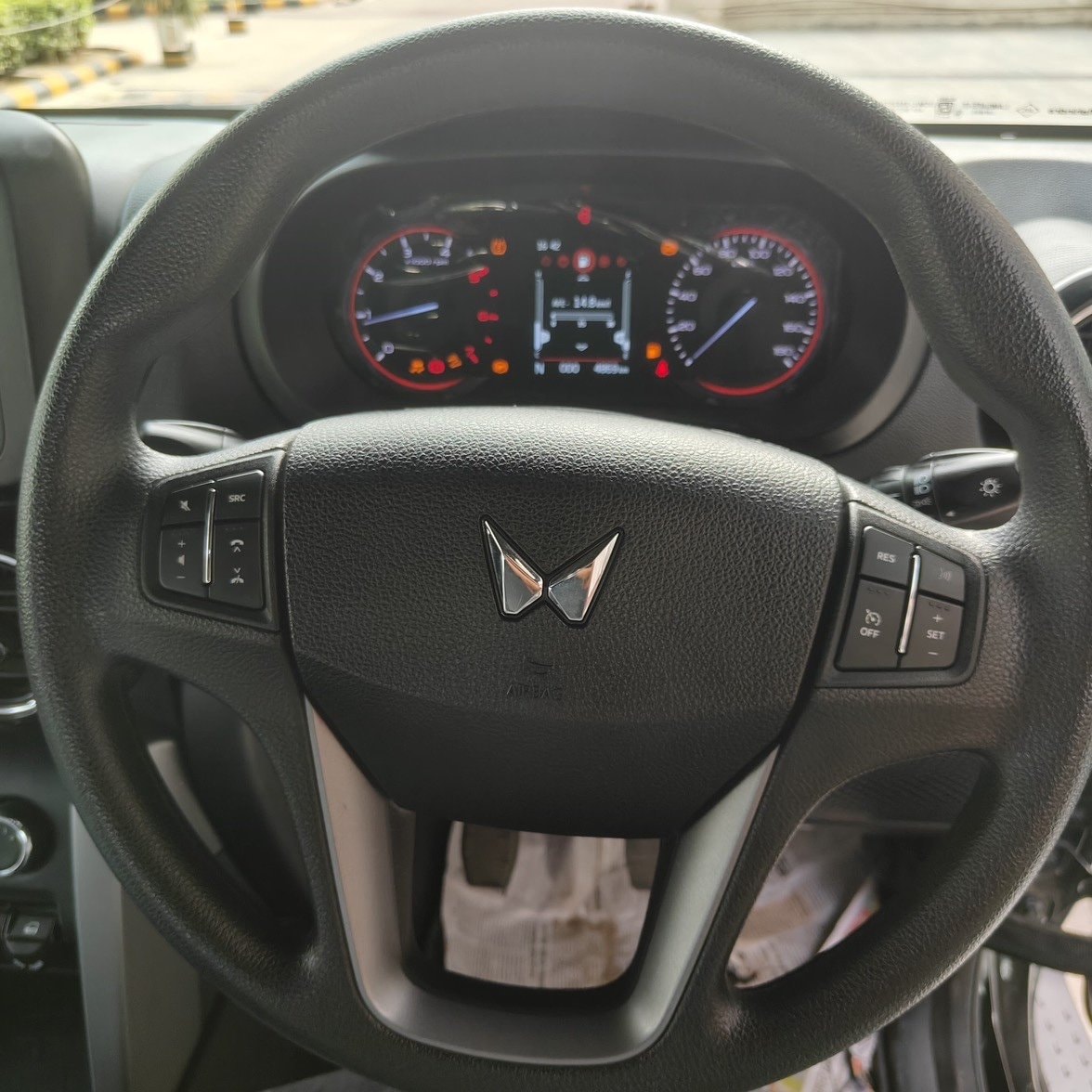 View 2025 Mahindra Thar LX Automatic 4 Seater Hard Top Diesel Image 11 Used 2025 Mahindra Thar LX Automatic 4 Seater Hard Top Diesel Image 11