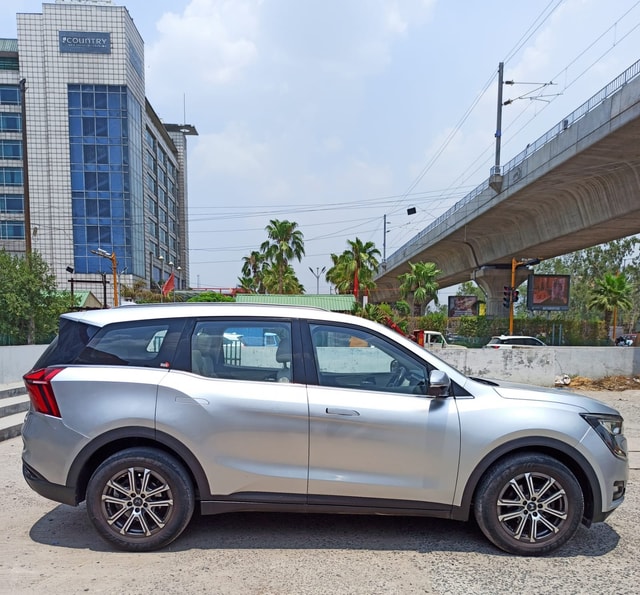 View Mahindra XUV700 Image 9 Used Mahindra XUV700 Image 9