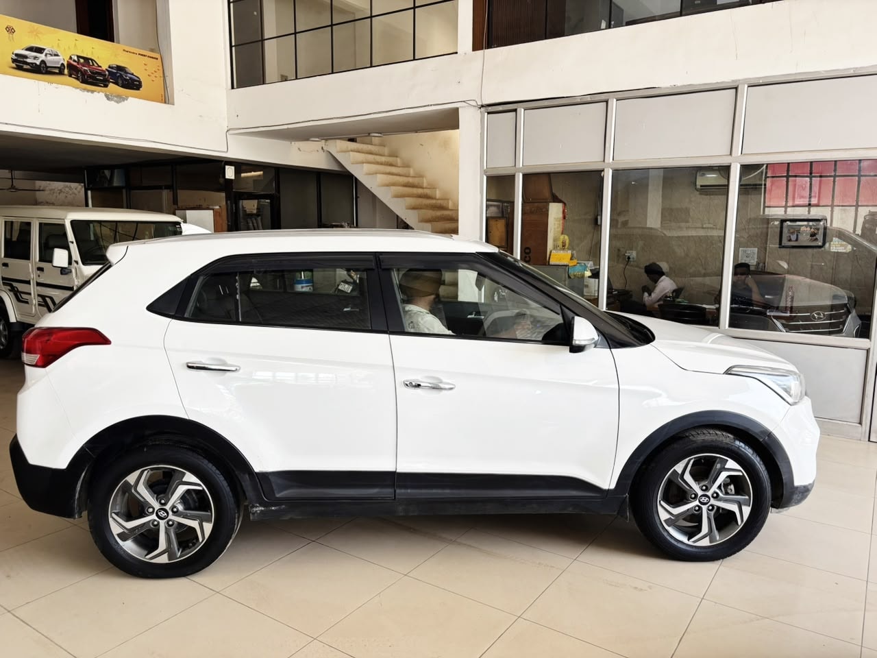View 2018 Hyundai Creta 1.6 SX (O) Diesel Image 5 Used 2018 Hyundai Creta 1.6 SX (O) Diesel Image 5