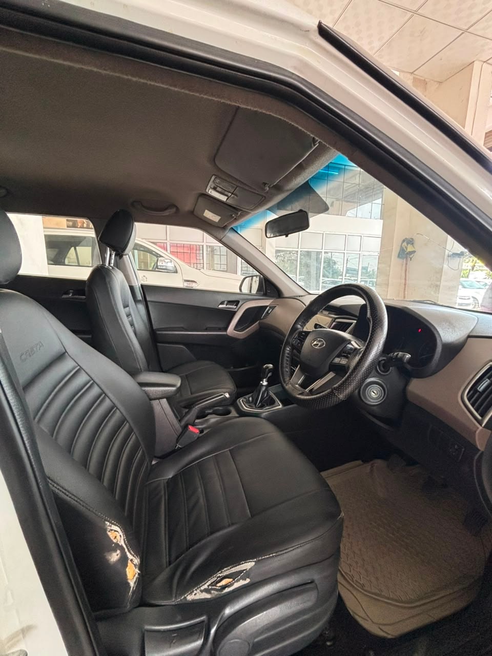 View 2015 Hyundai Creta 1.6 SX Diesel Image 3 Used 2015 Hyundai Creta 1.6 SX Diesel Image 3