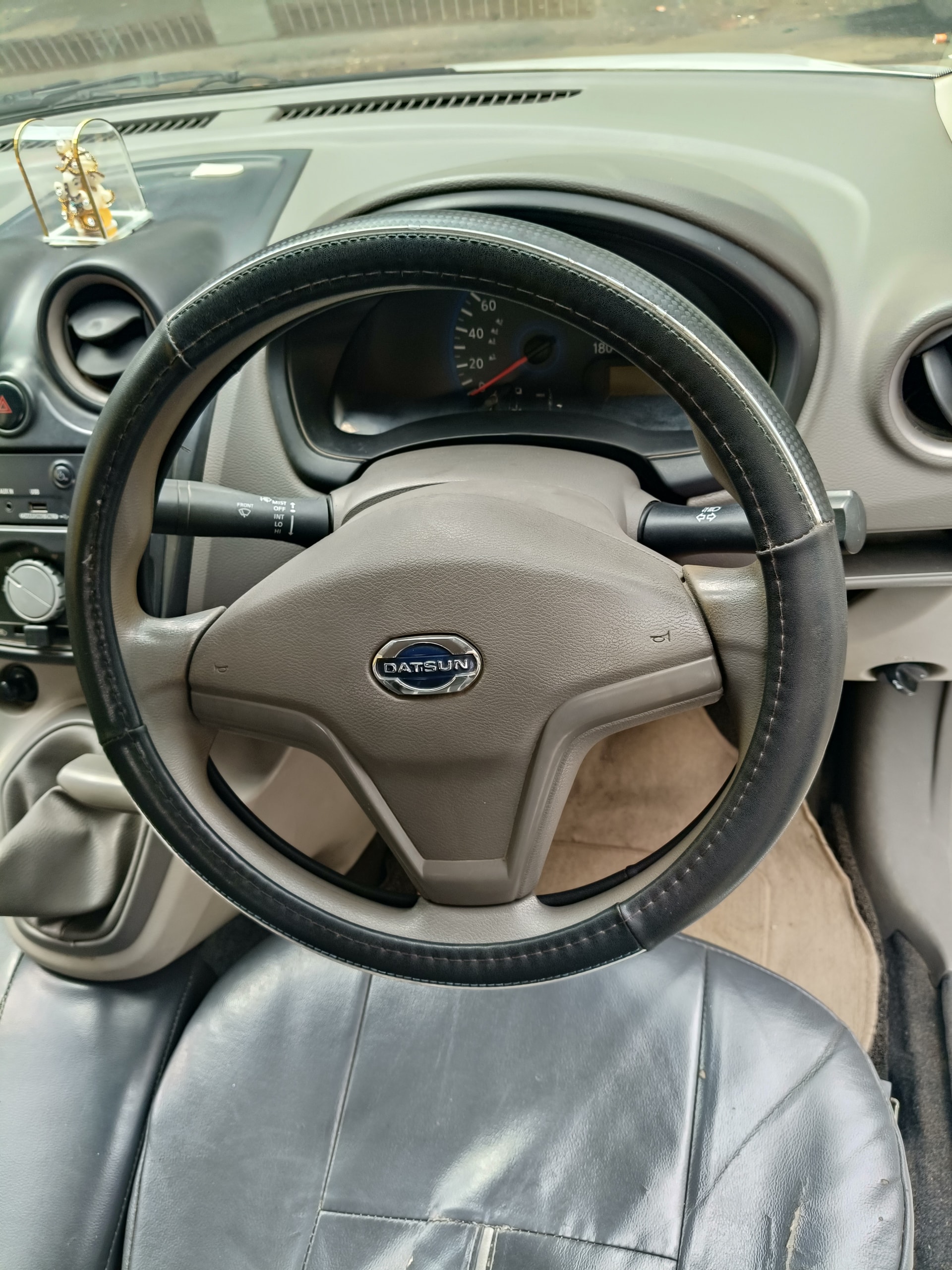 View 2014 Datsun Go T BS IV Image 11 Used 2014 Datsun Go T BS IV Image 11