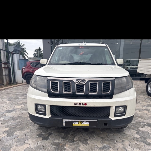 View Mahindra TUV300 Image 2 Used Mahindra TUV300 Image 2