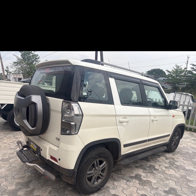 View Mahindra TUV300 Image 14 Used Mahindra TUV300 Image 14