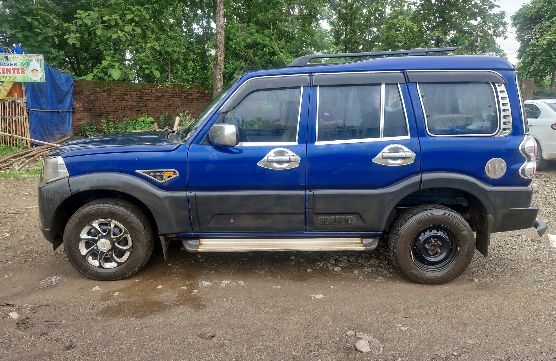 View 2016 Mahindra Scorpio S2 2WD Image 6 Used 2016 Mahindra Scorpio S2 2WD Image 6
