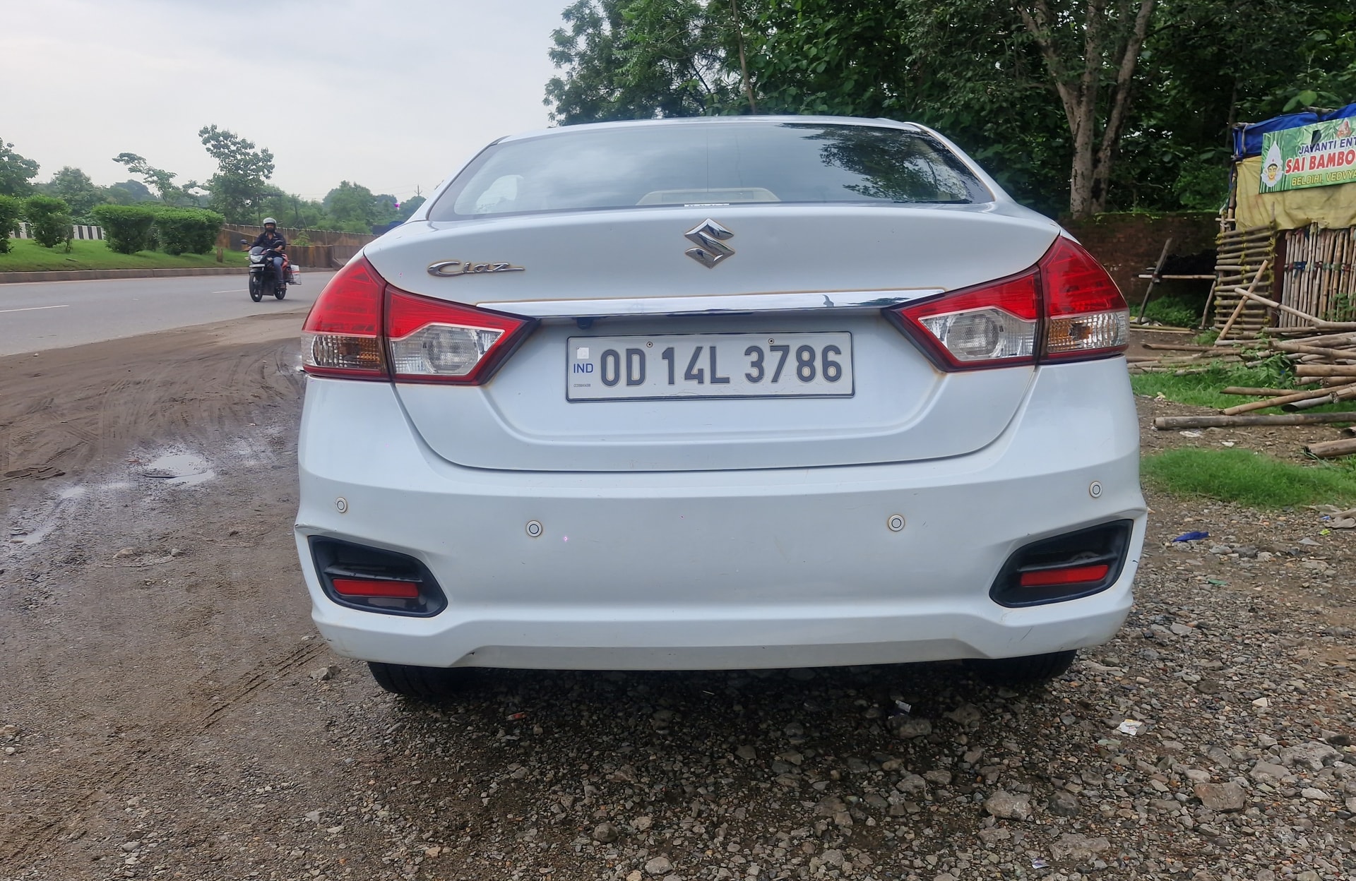 View 2017 Maruti Suzuki Ciaz ZXI Plus Image 4 Used 2017 Maruti Suzuki Ciaz ZXI Plus Image 4
