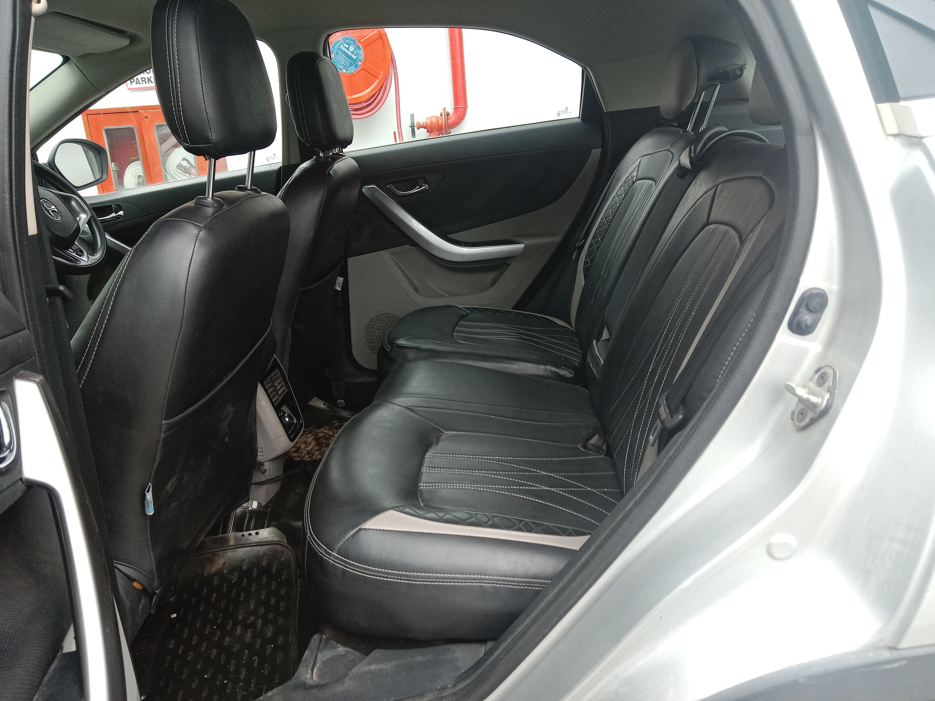 View 2018 Tata Nexon Revotron XZ Plus Image 15 Used 2018 Tata Nexon Revotron XZ Plus Image 15