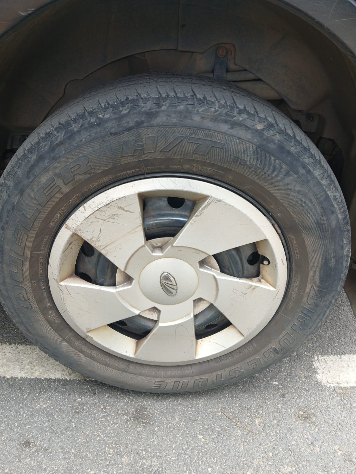 View 2011 Mahindra XUV500 W6 FWD Image 15 Used 2011 Mahindra XUV500 W6 FWD Image 15