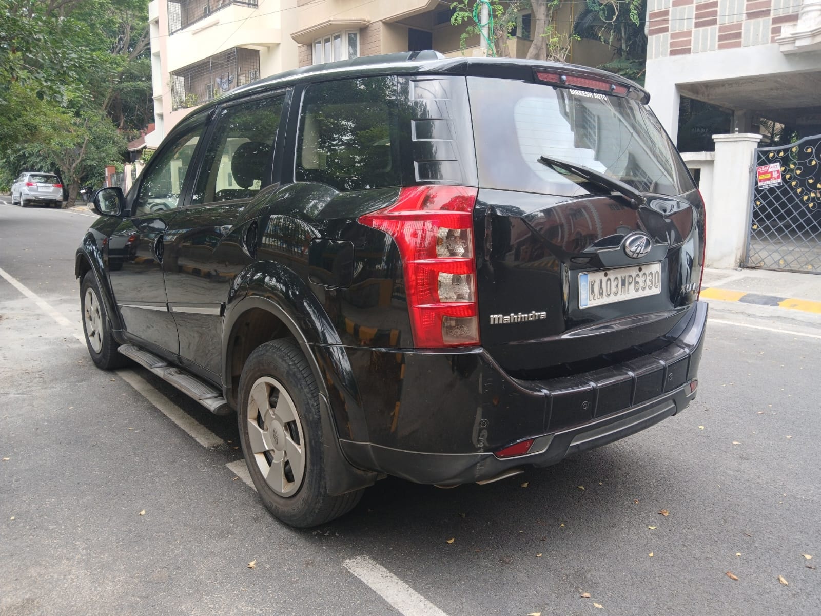 View 2011 Mahindra XUV500 W6 FWD Image 10 Used 2011 Mahindra XUV500 W6 FWD Image 10