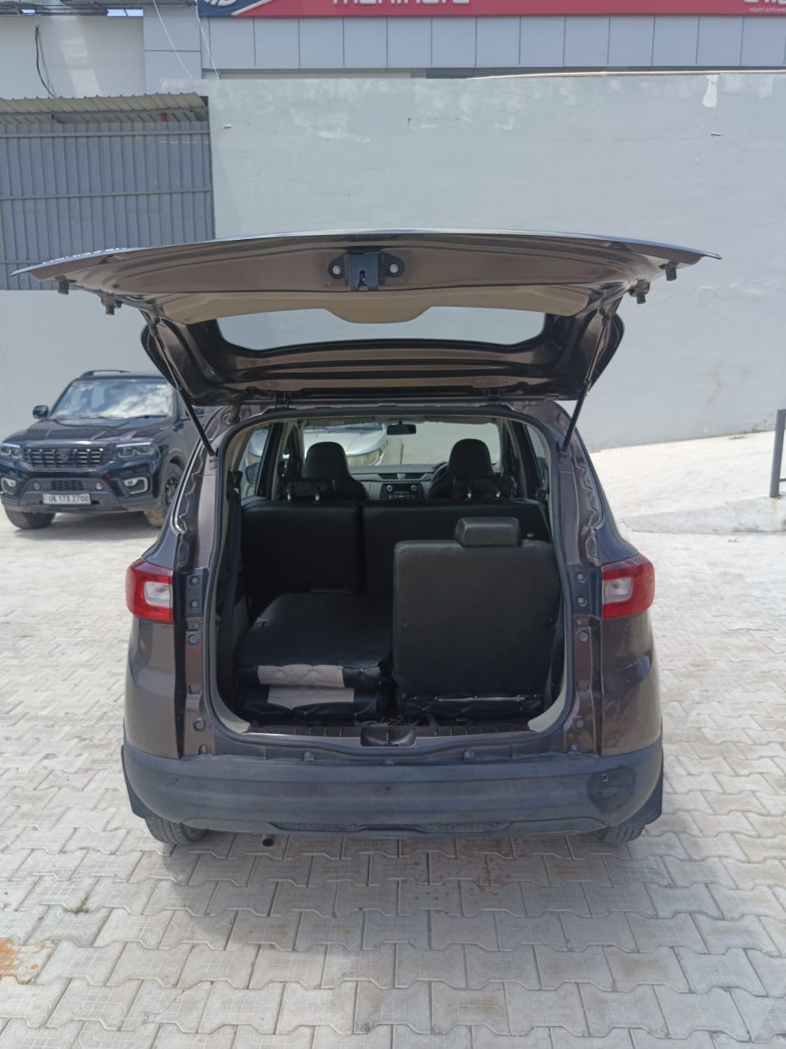 Used 2022 Renault Triber Used 2022 Renault Triber