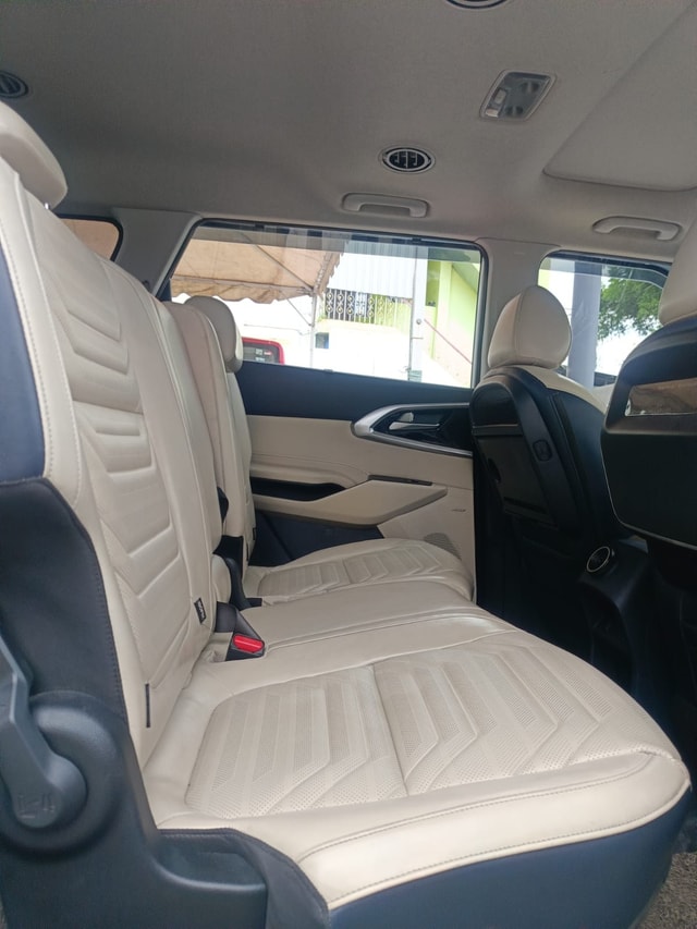 View Kia Carens Image 15 Used Kia Carens Image 15
