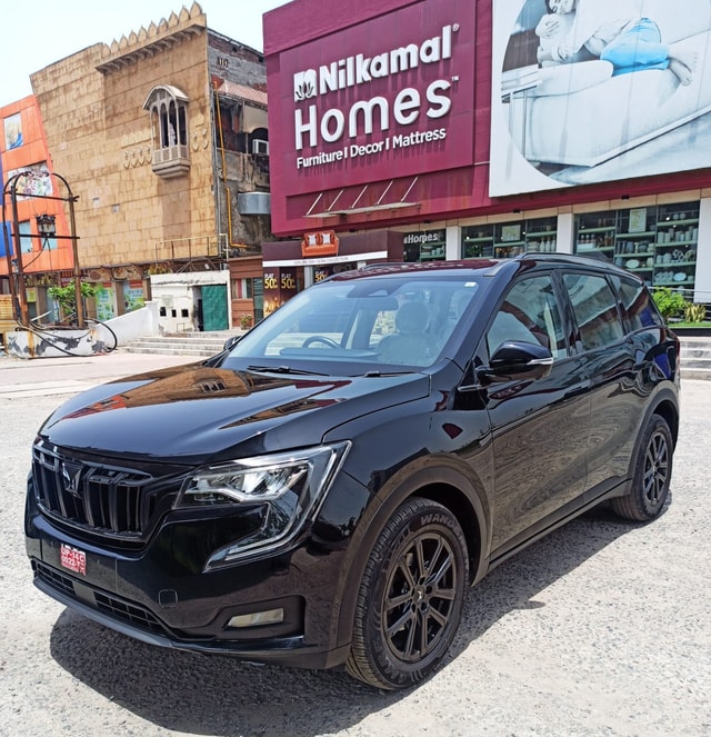 View Mahindra XUV700 Image 1 Used Mahindra XUV700 Image 1
