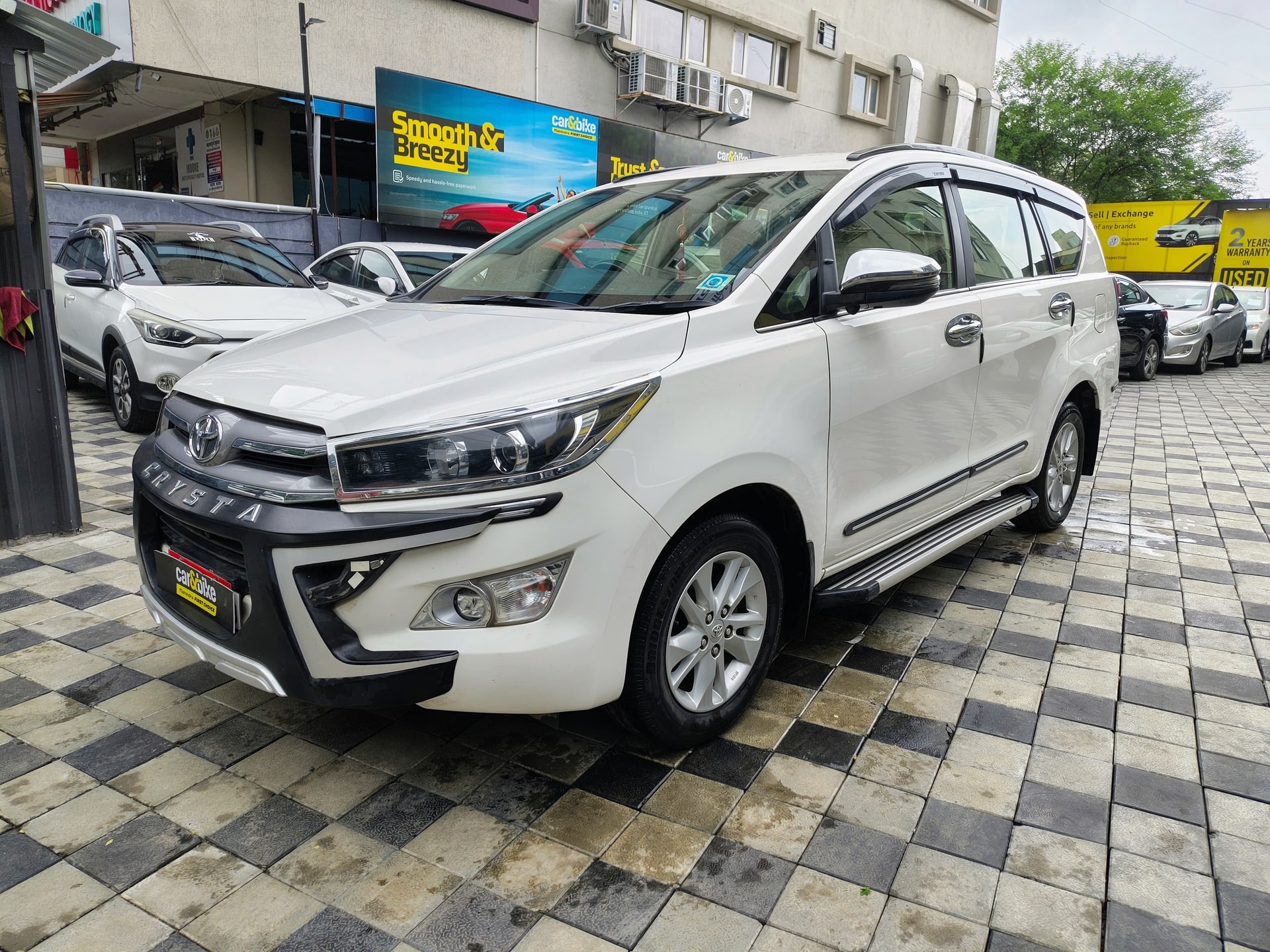 View 2020 Toyota Innova Crysta 2.5 VX MT 7 SEATER Image 1 Used 2020 Toyota Innova Crysta 2.5 VX MT 7 SEATER Image 1