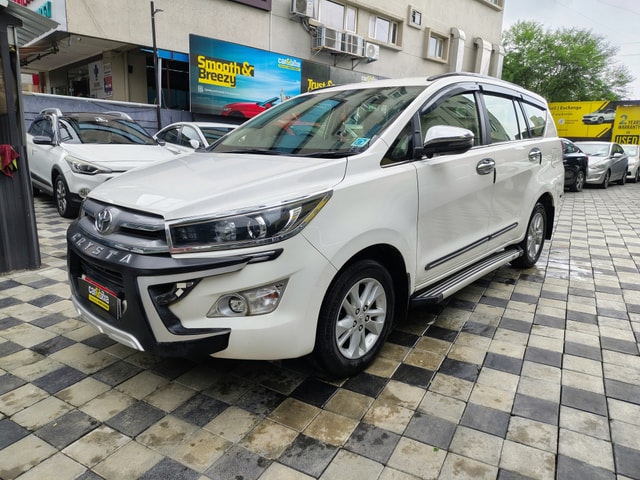 View Toyota Innova Crysta Image 1 Used Toyota Innova Crysta Image 1