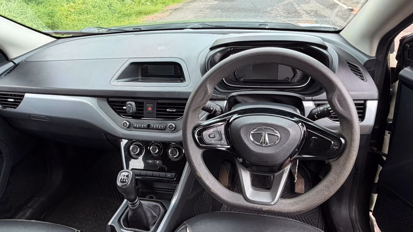 View 2021 Tata Nexon Revotron XM (S) Image 9 Used 2021 Tata Nexon Revotron XM (S) Image 9