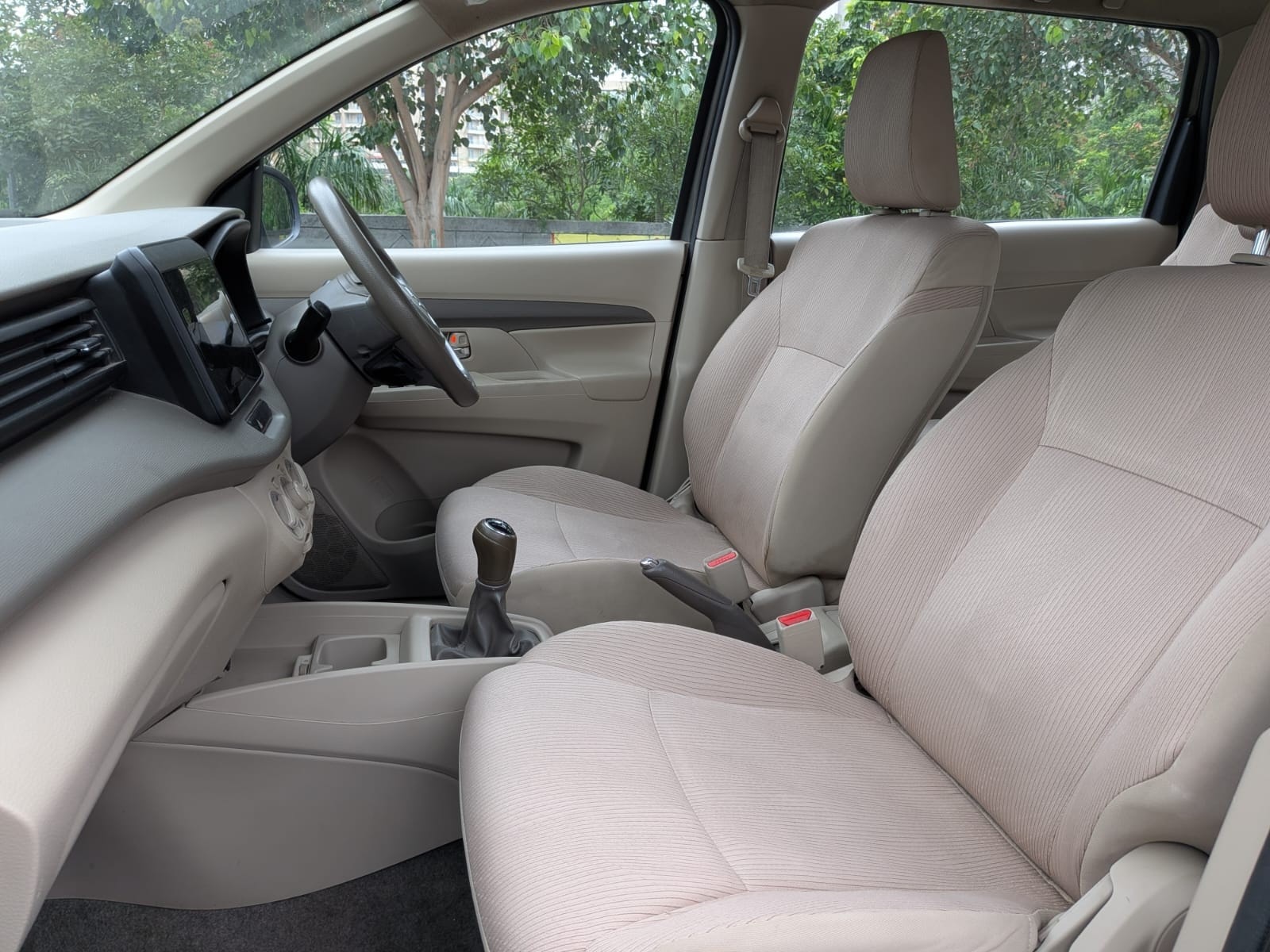 View 2022 Maruti Suzuki Ertiga VXI (O) Image 12 Used 2022 Maruti Suzuki Ertiga VXI (O) Image 12