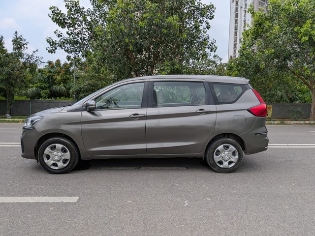 View Maruti Suzuki Ertiga Image 4 Used Maruti Suzuki Ertiga Image 4