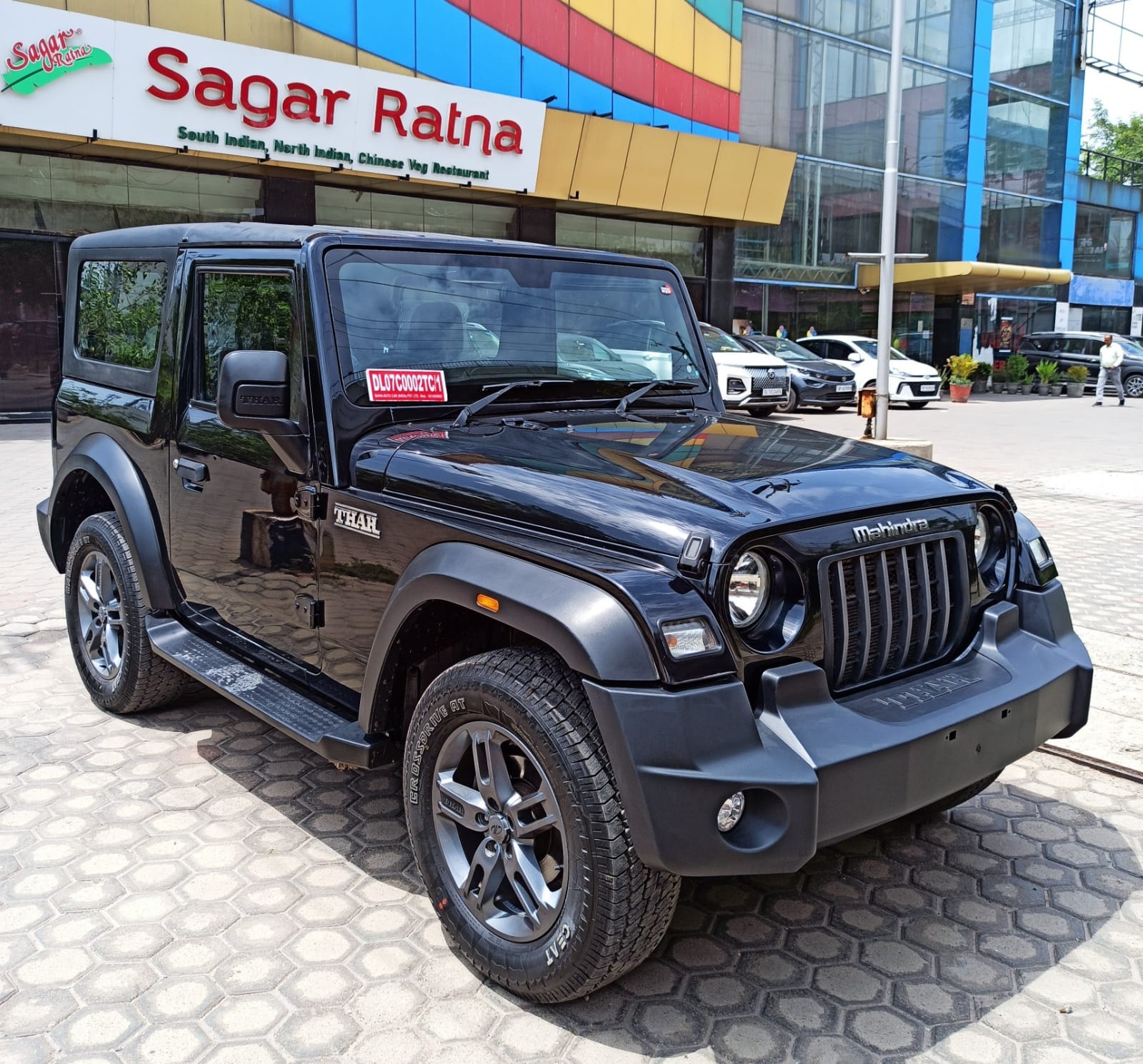 View 2022 Mahindra Thar AX OPT Manual 4 Seater Hard Top Diesel Image 4 Used 2022 Mahindra Thar AX OPT Manual 4 Seater Hard Top Diesel Image 4