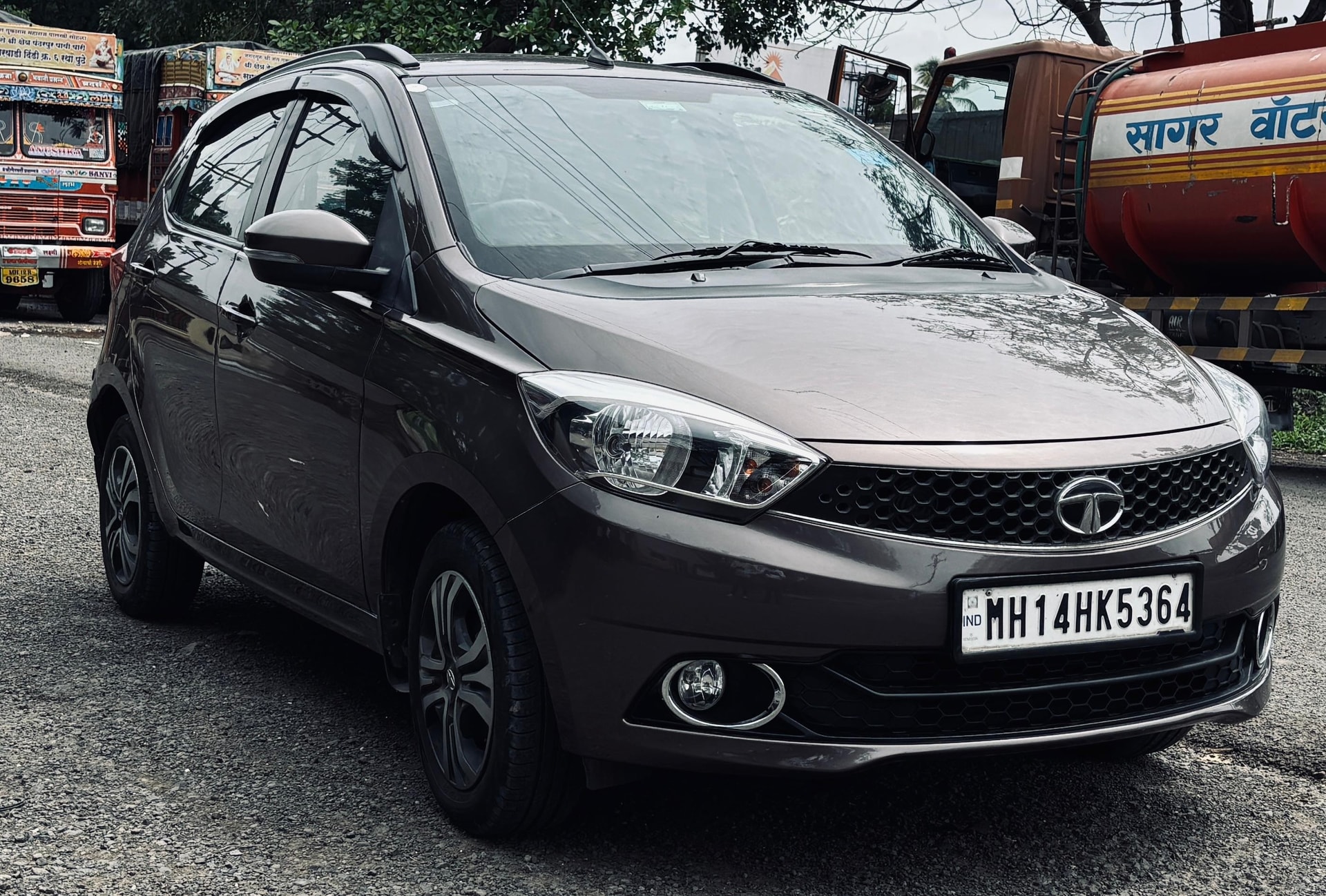 View 2019 Tata Tigor XZA Petrol AMT Image 6 Used 2019 Tata Tigor XZA Petrol AMT Image 6