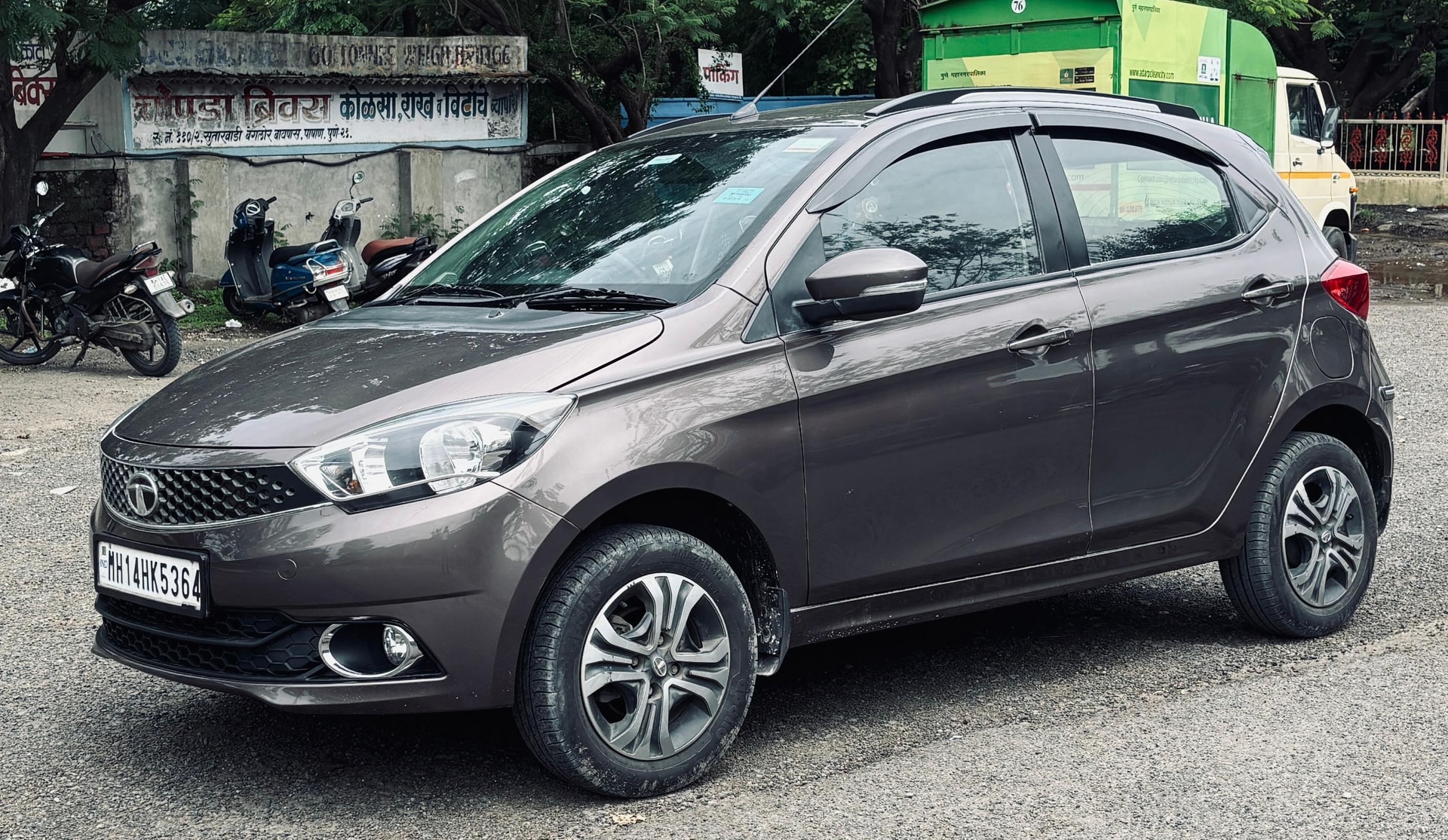 View 2019 Tata Tigor XZA Petrol AMT Image 8 Used 2019 Tata Tigor XZA Petrol AMT Image 8