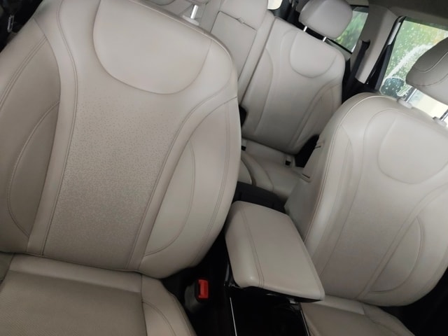 View Mahindra XUV700 Image 3 Used Mahindra XUV700 Image 3