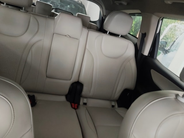 View Mahindra XUV700 Image 5 Used Mahindra XUV700 Image 5