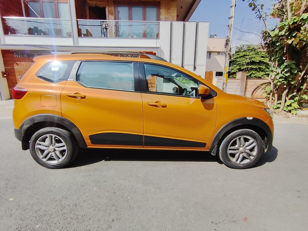 Used 2020 Renault Triber Used 2020 Renault Triber
