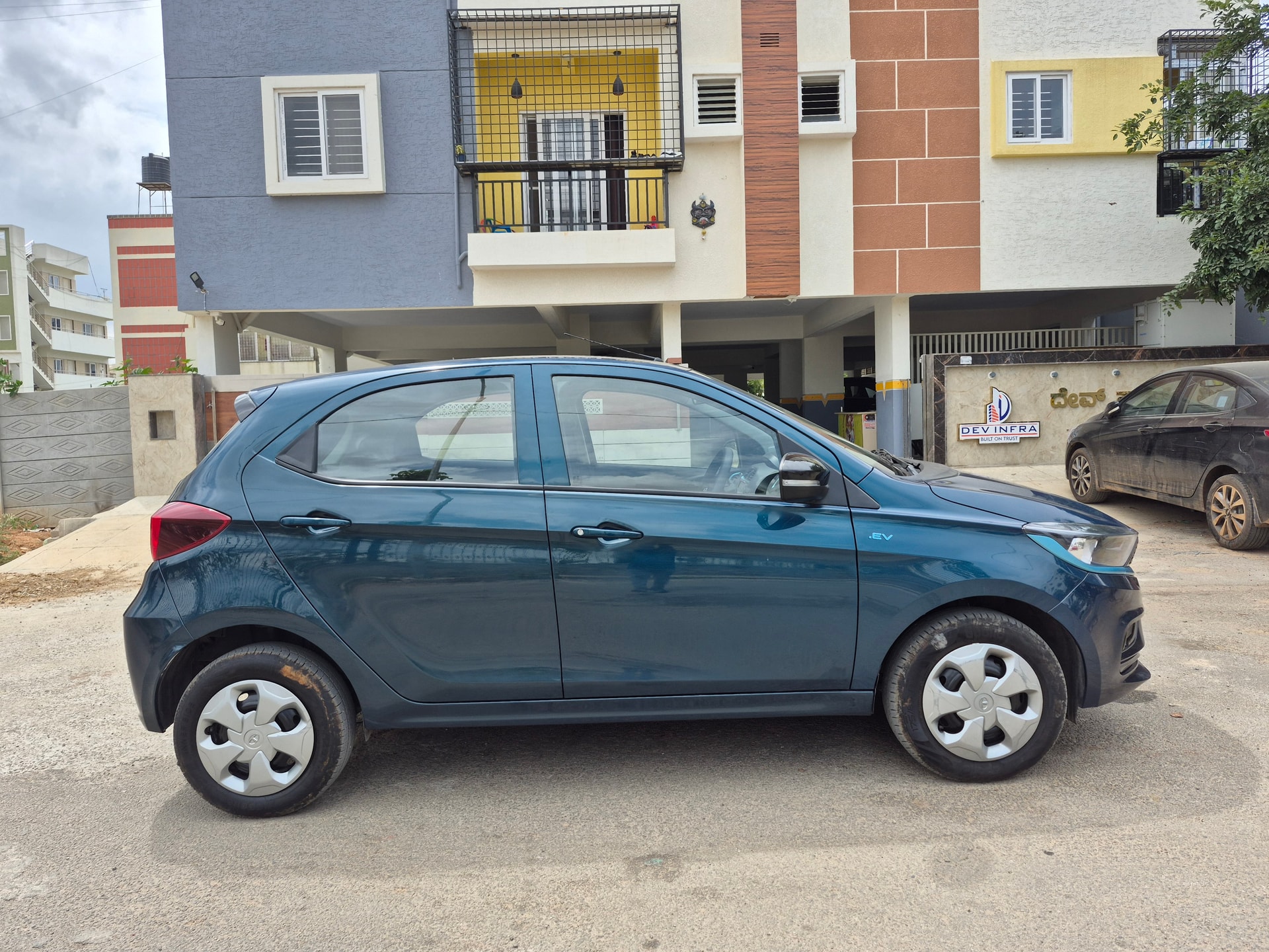 Used 2023 Tata Tiago EV Used 2023 Tata Tiago EV