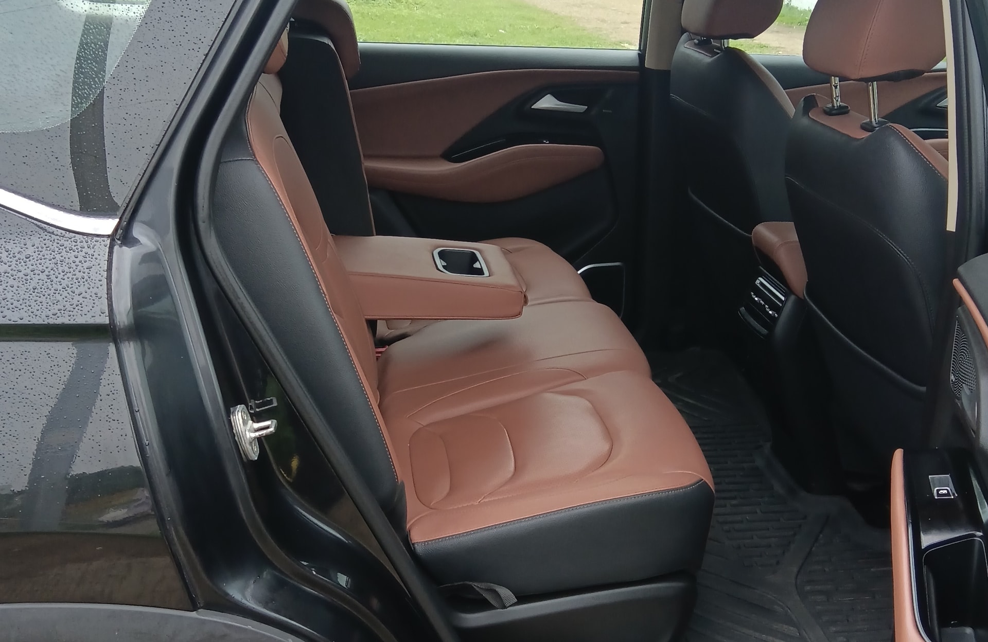 View 2023 MG Hector Plus Sharp Pro 7 Seater Diesel Image 5 Used 2023 MG Hector Plus Sharp Pro 7 Seater Diesel Image 5