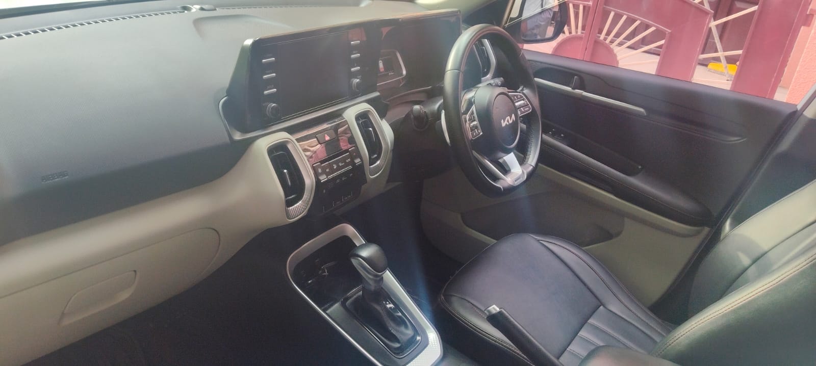 Used 2023 Kia Sonet Used 2023 Kia Sonet