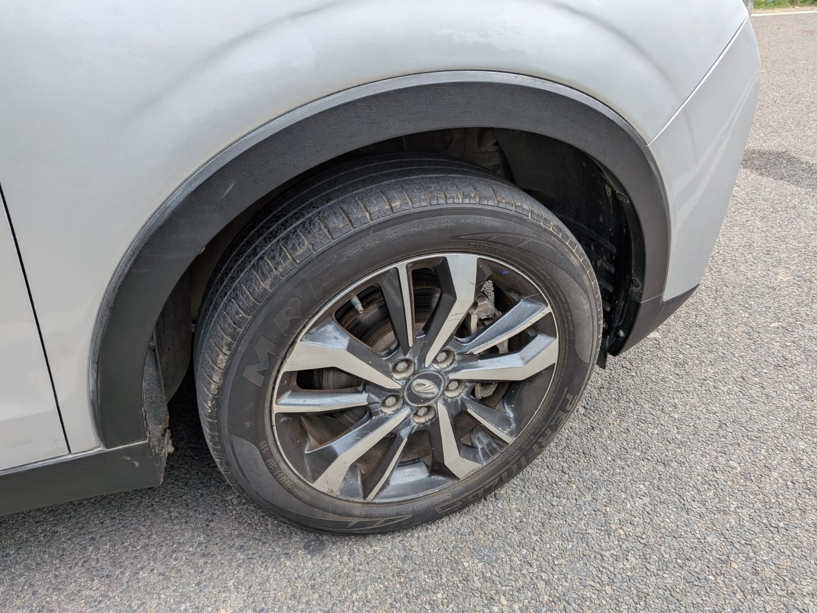 View 2019 Mahindra XUV300 W8 (O) Petrol BS IV Image 16 Used 2019 Mahindra XUV300 W8 (O) Petrol BS IV Image 16