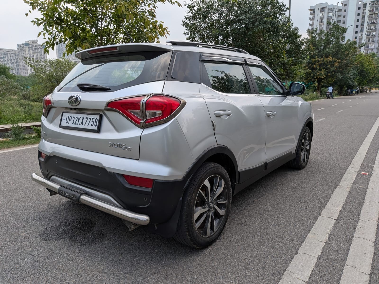 View 2019 Mahindra XUV300 W8 (O) Petrol BS IV Image 14 Used 2019 Mahindra XUV300 W8 (O) Petrol BS IV Image 14
