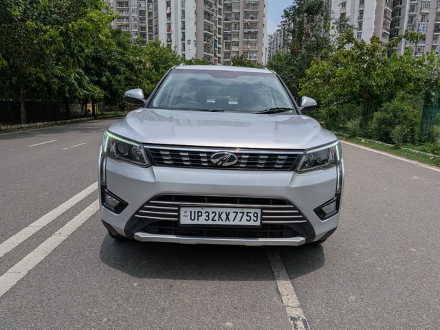 View Mahindra XUV300 Image 2 Used Mahindra XUV300 Image 2