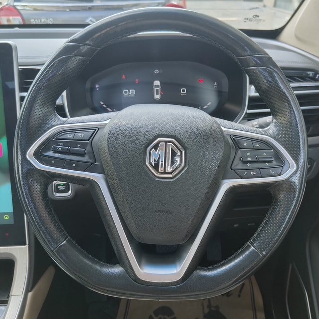 View MG Hector Image 10 Used MG Hector Image 10